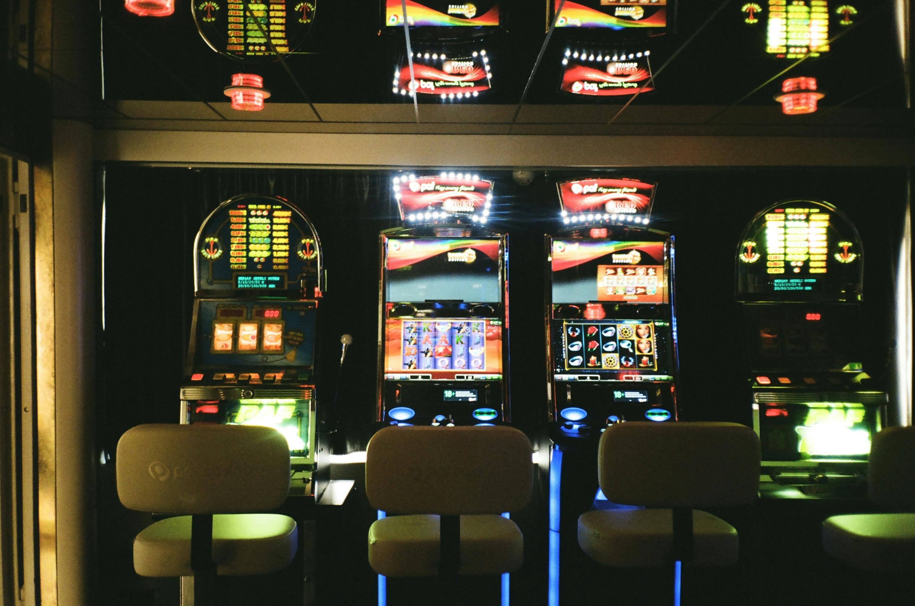 xx999 Baccarat Guide placed within broader entertainment and sports navigation